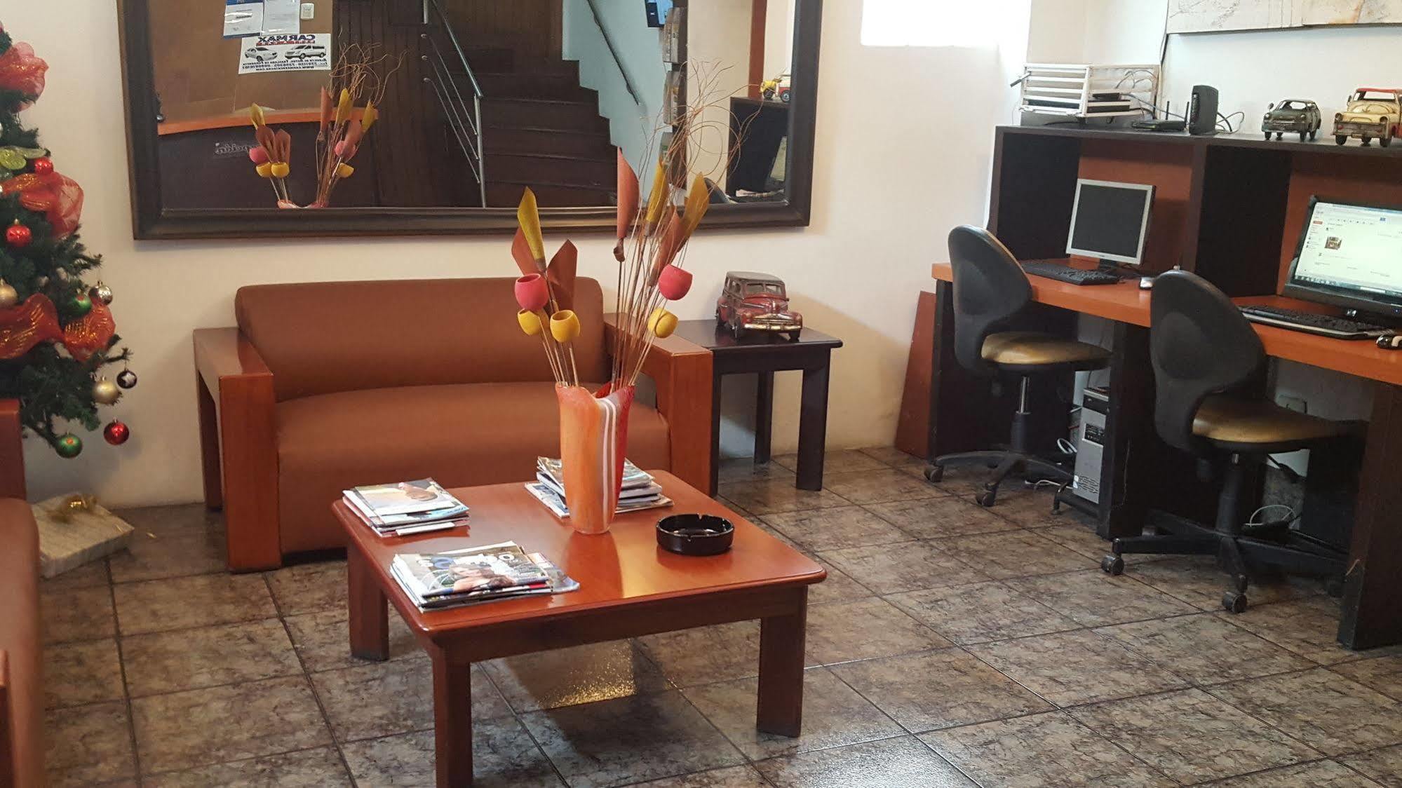Hoteles En Guayaquil - Suites Guayaquil Cerca Del Aeropuerto ภายนอก รูปภาพ